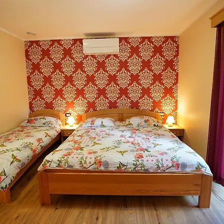 Domacija Bubec Фермерский дом