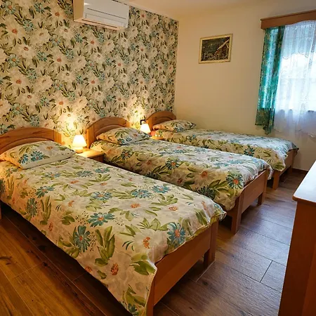 Domacija Bubec Feriegård Ilirska Bistrica